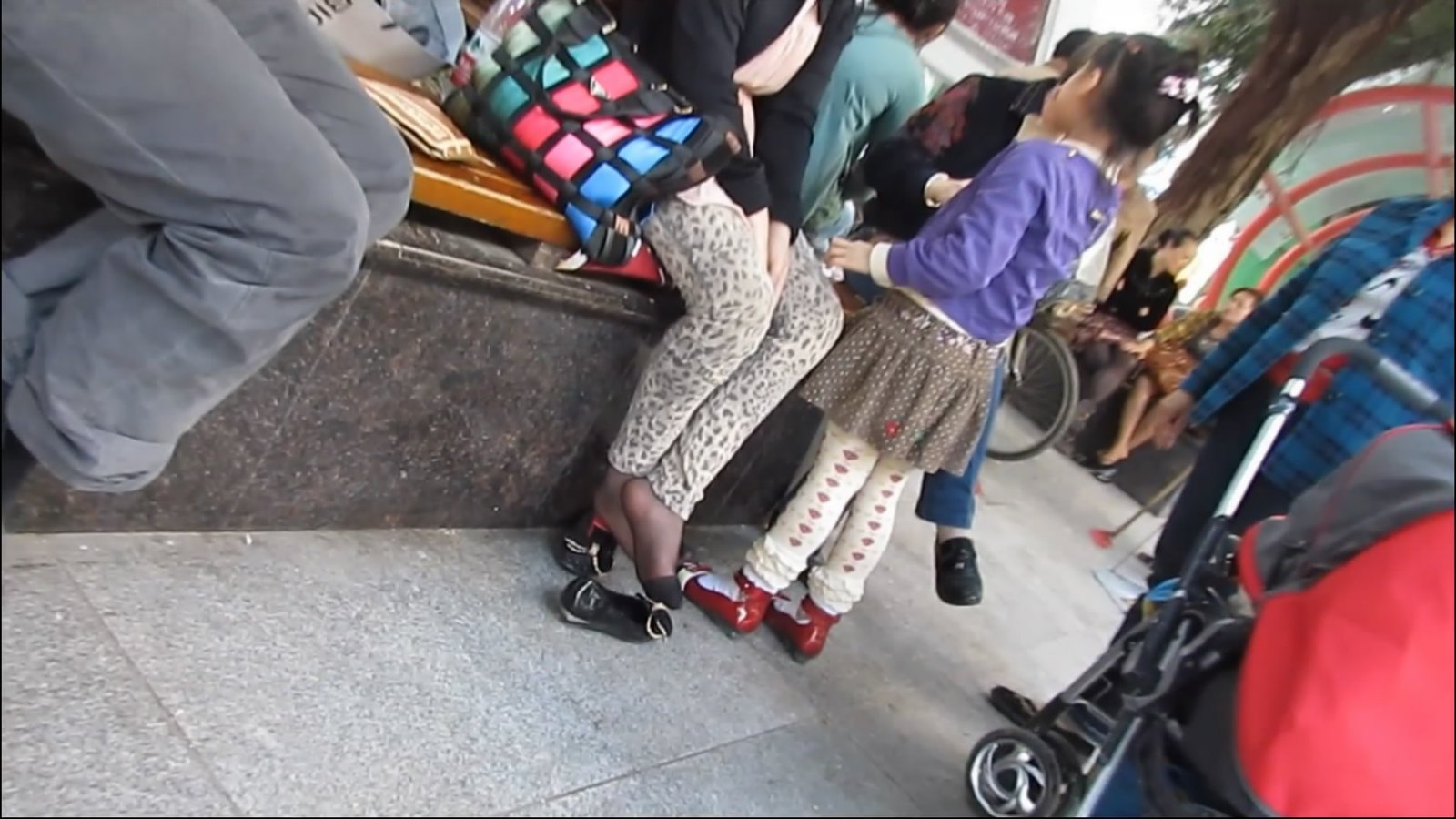 streetsnapnylon[00 00 49][20181202 130508 9]